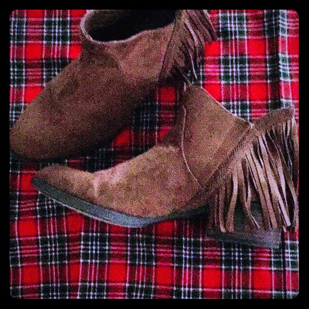 Fringe suede booties